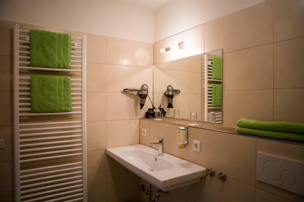Pension Raupennest mit Blockhaussauna Bautzen Exterior foto